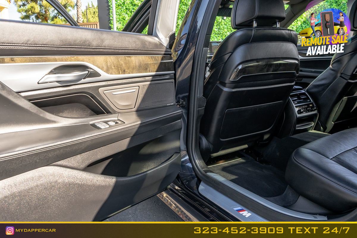 Used 2019 BMW 750i w/ Executive Package RWD image 16