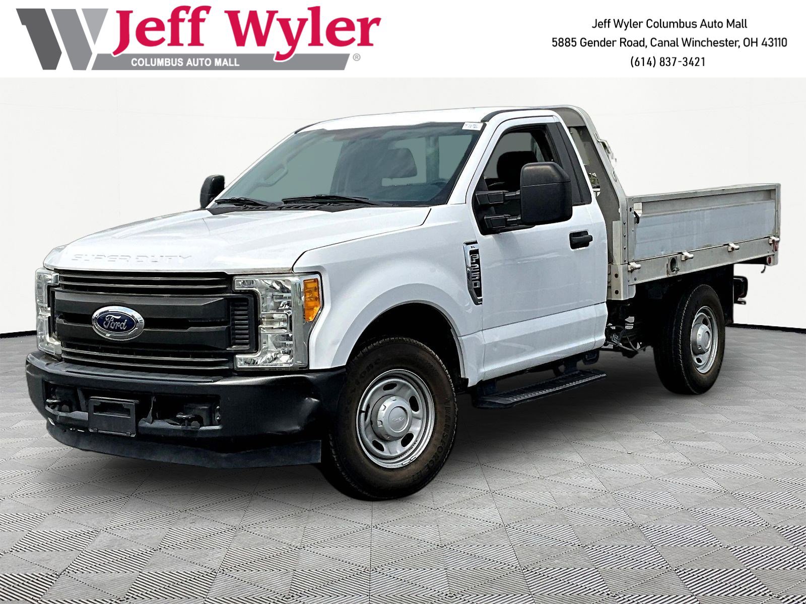 Used 2017 Ford F250 XL RWD image 1