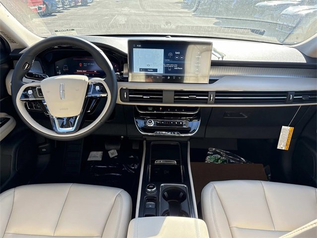 New 2026 Lincoln Corsair Premiere image 16