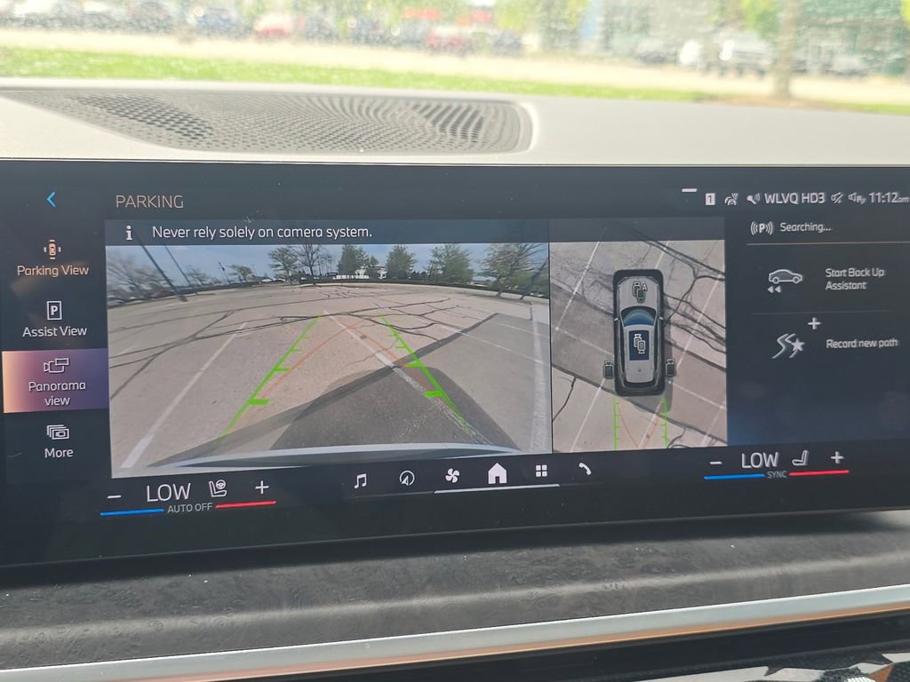 Used 2024 BMW X5 xDrive40i w/ Premium Package image 32