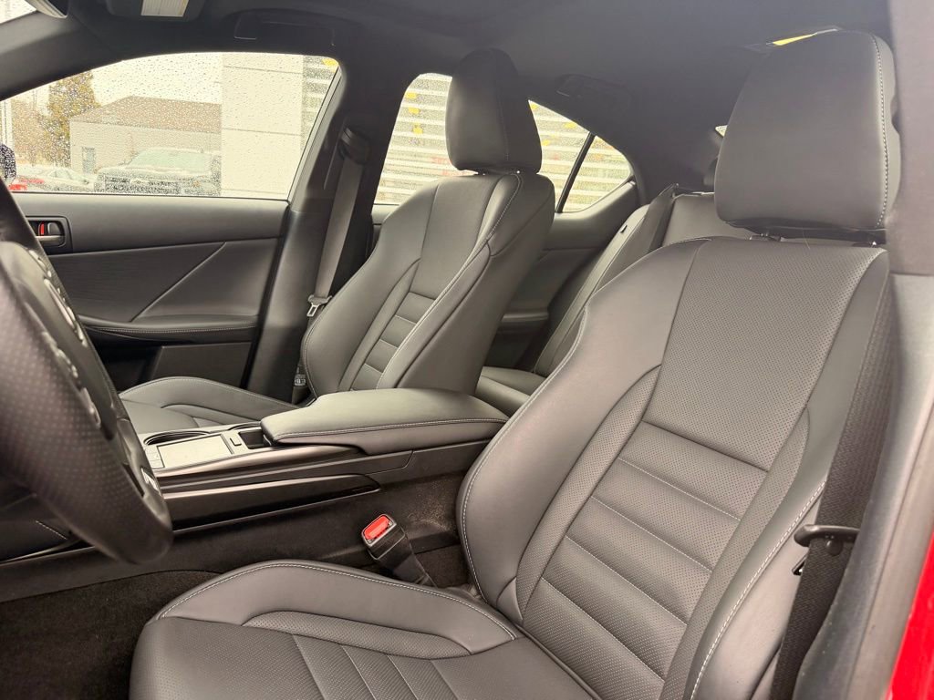 Used 2023 Lexus IS 350 F Sport image 10