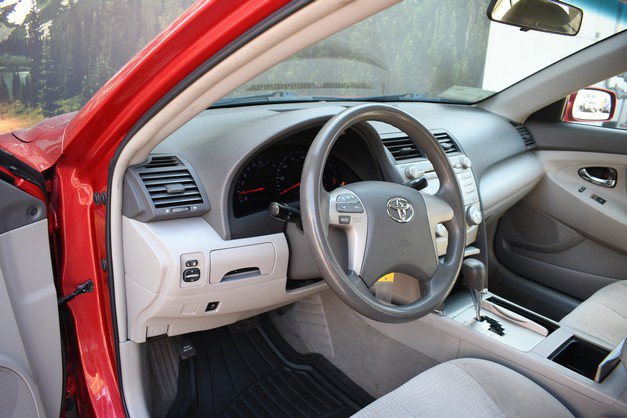 Used 2011 Toyota Camry LE w/ LE Extra-Value Pkg FWD image 14