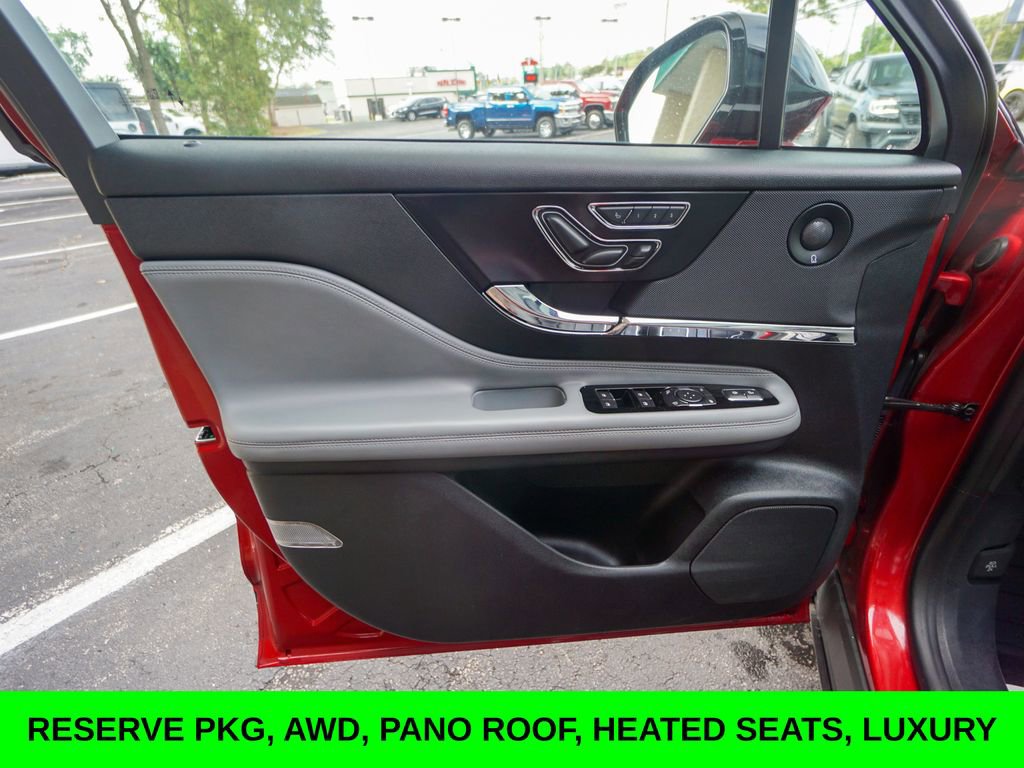 Used 2021 Lincoln Corsair Reserve w/ Equipment Group 201A image 16