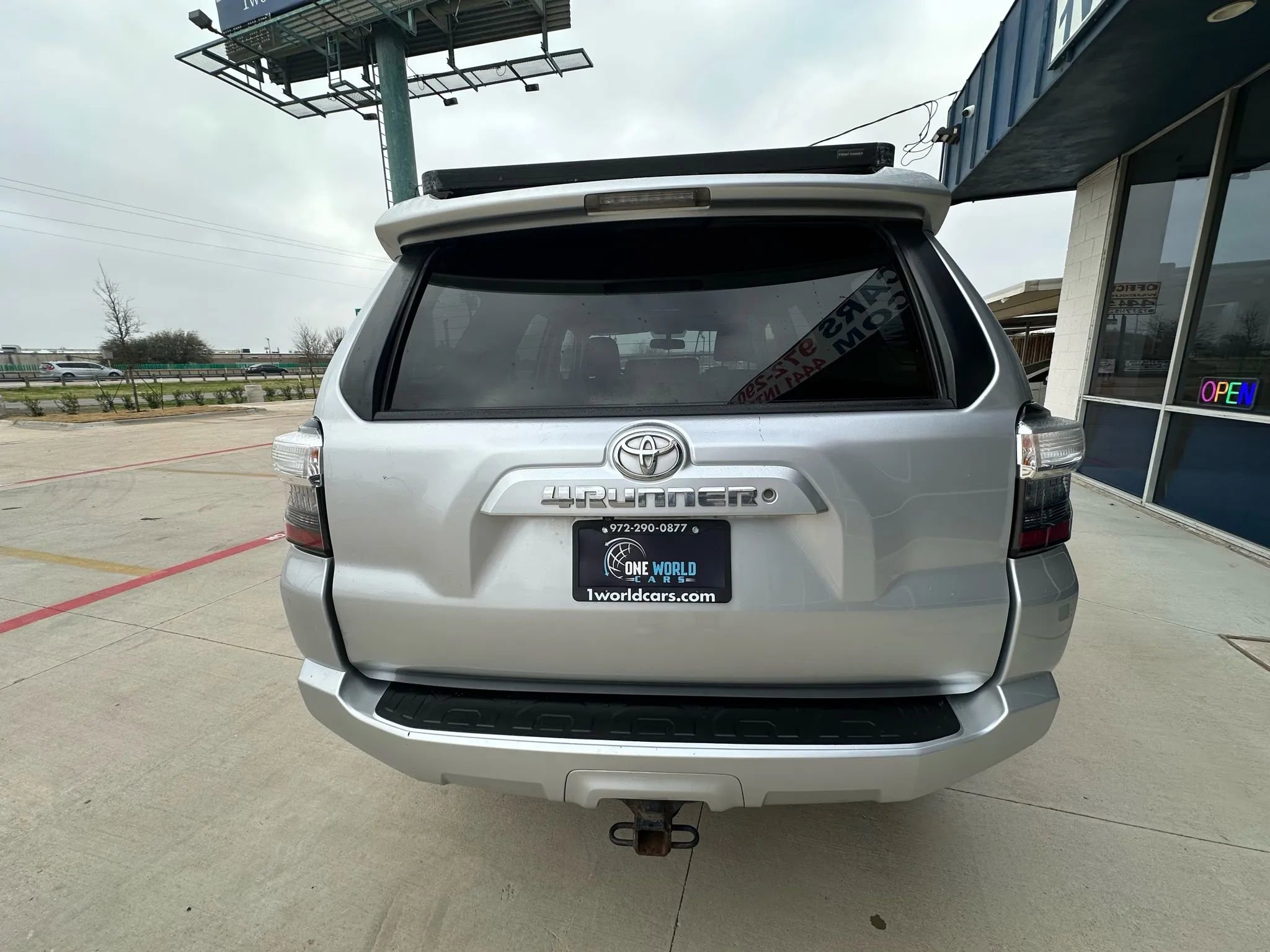 Used 2014 Toyota 4Runner SR5 Premium image 4