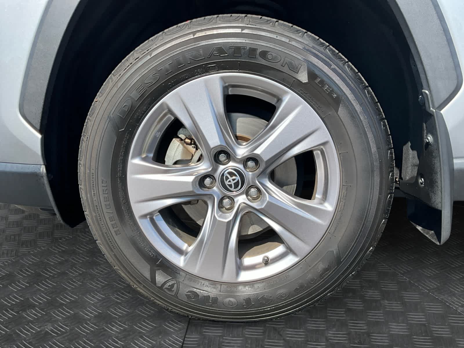Used 2023 Toyota RAV4 XLE w/ Convenience Package AWD/4WD image 14