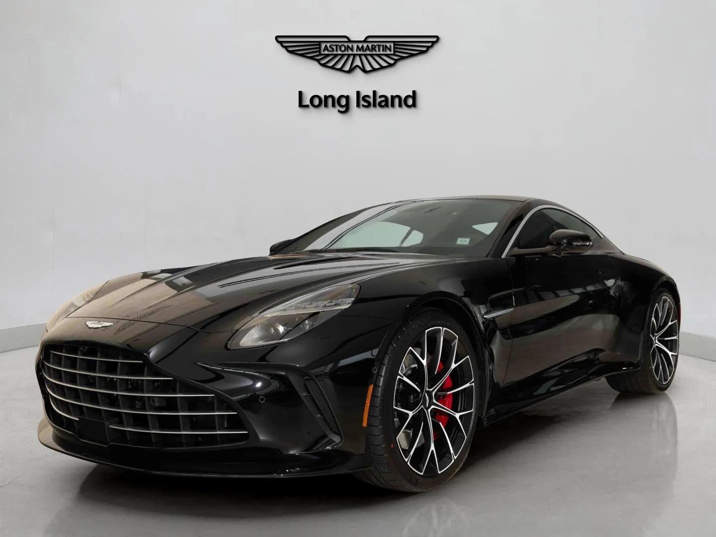 New 2025 Aston Martin V8 Vantage Coupe image 1