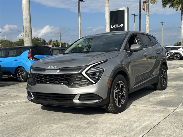 Certified 2024 Kia Sportage LX image 2