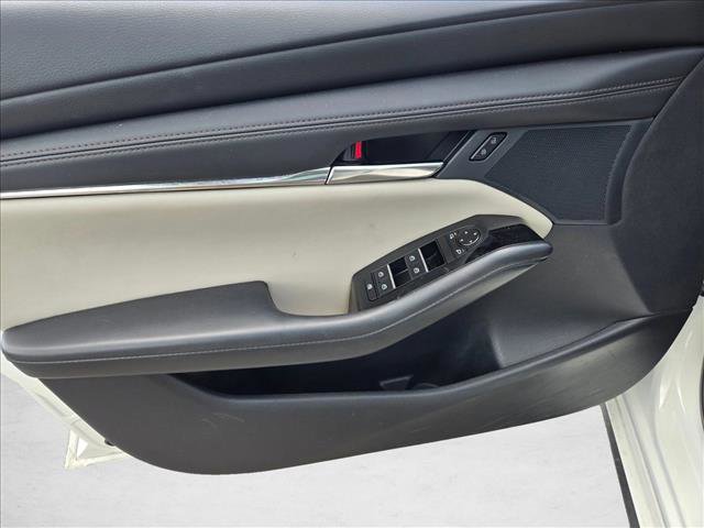 Used 2025 MAZDA MAZDA3 s image 3