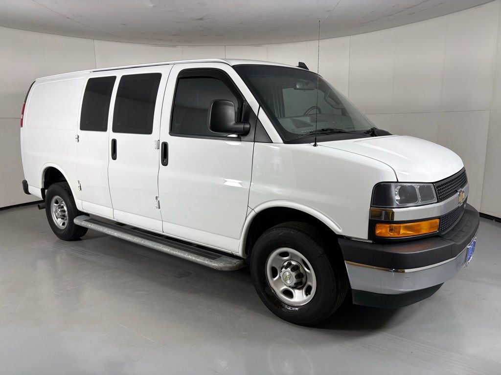 Used 2022 Chevrolet Express 2500 w/ Driver Convenience Package image 11
