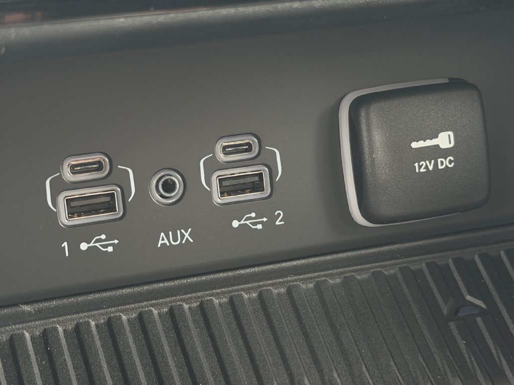New 2026 Jeep Grand Cherokee Altitude AWD/4WD image 12