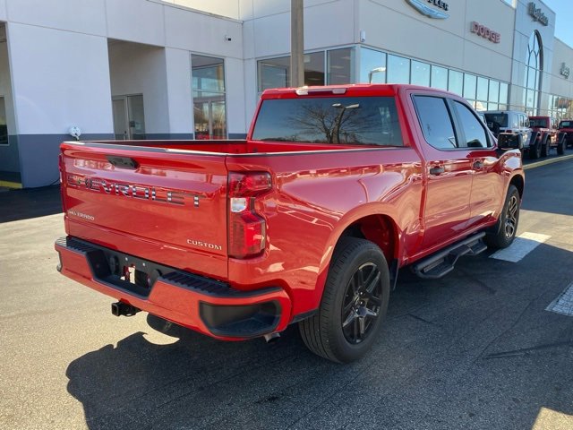 Used 2023 Chevrolet Silverado 1500 Custom image 8