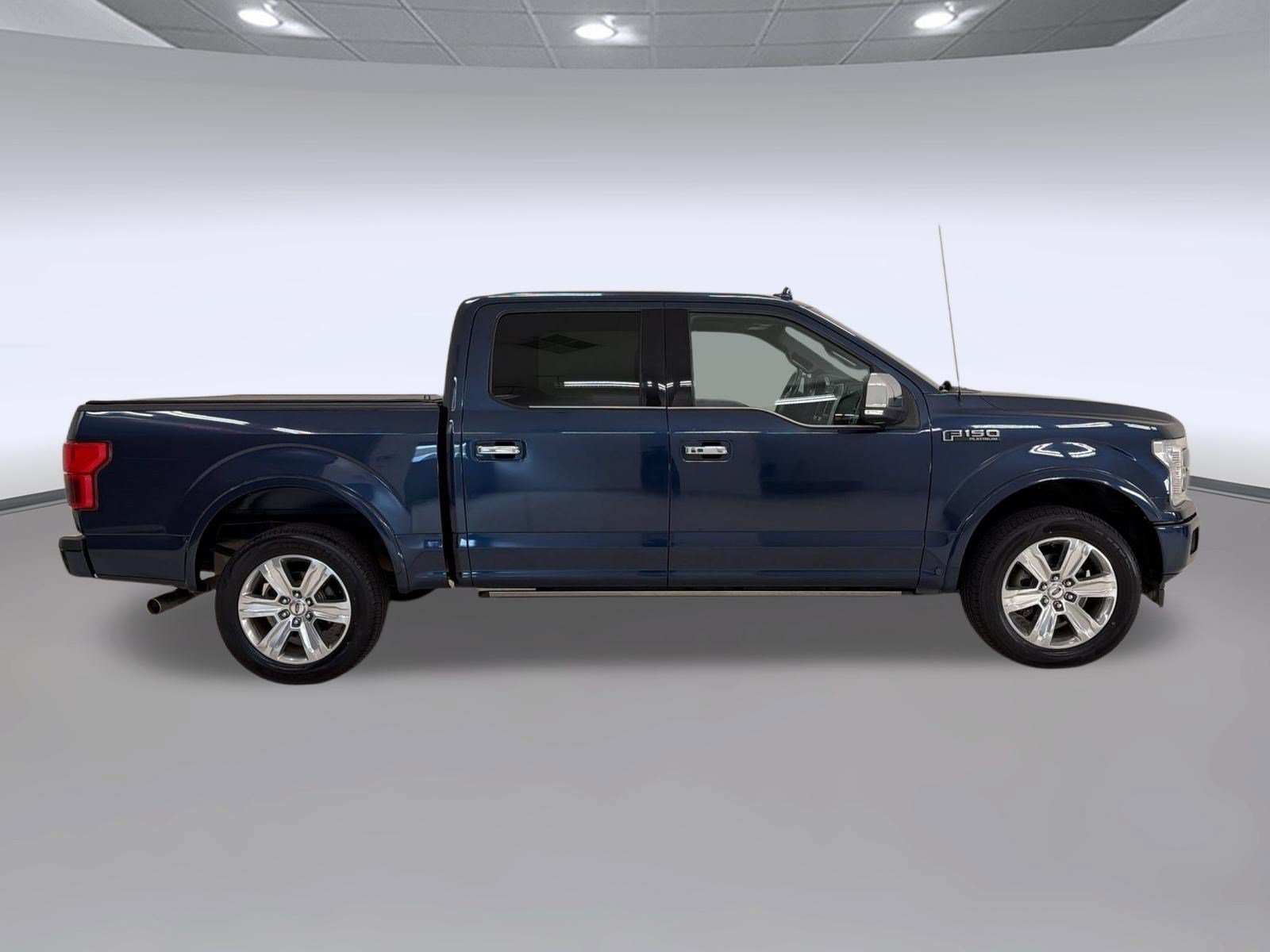 Used 2018 Ford F150 Platinum w/ Equipment Group 701A Luxury AWD/4WD image 8