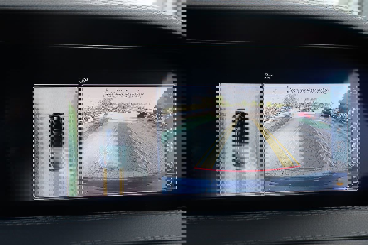 Used 2018 Mercedes-Benz S 450 Sedan image 23