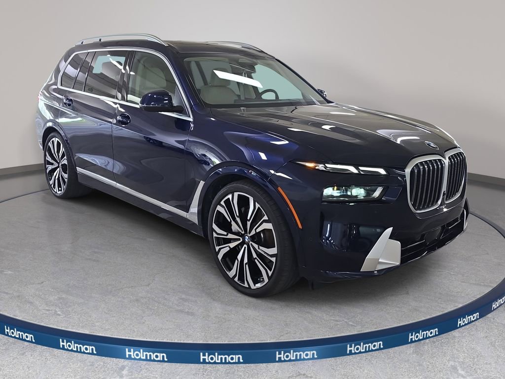 Certified 2025 BMW X7 xDrive40i w/ Premium Package AWD/4WD image 4
