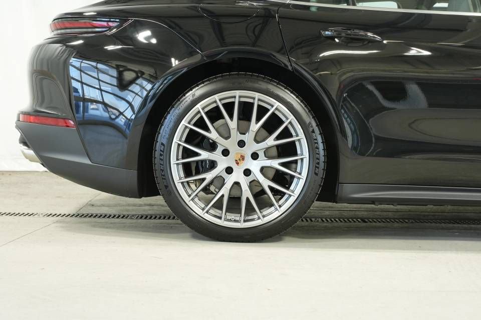 New 2026 Porsche Panamera 4 AWD/4WD image 41