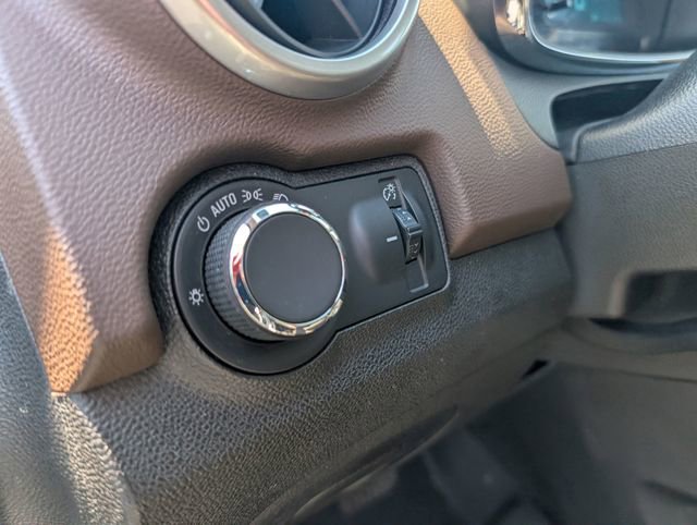 Used 2016 Chevrolet Trax LT FWD image 16