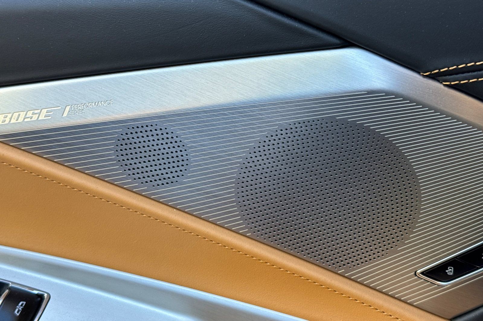 Used 2020 Chevrolet Corvette Stingray Premium Cpe w/ 3LT Preferred Equipment Group image 38