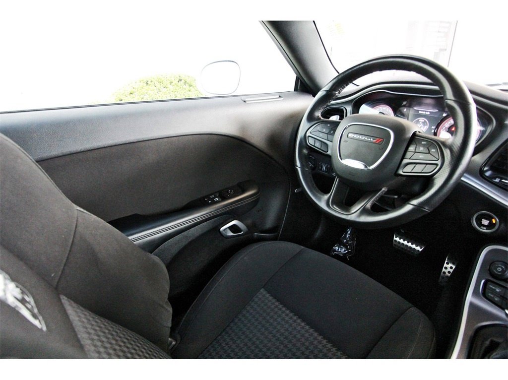 Used 2022 Dodge Challenger R/T Scat Pack w/ Shaker Package image 6