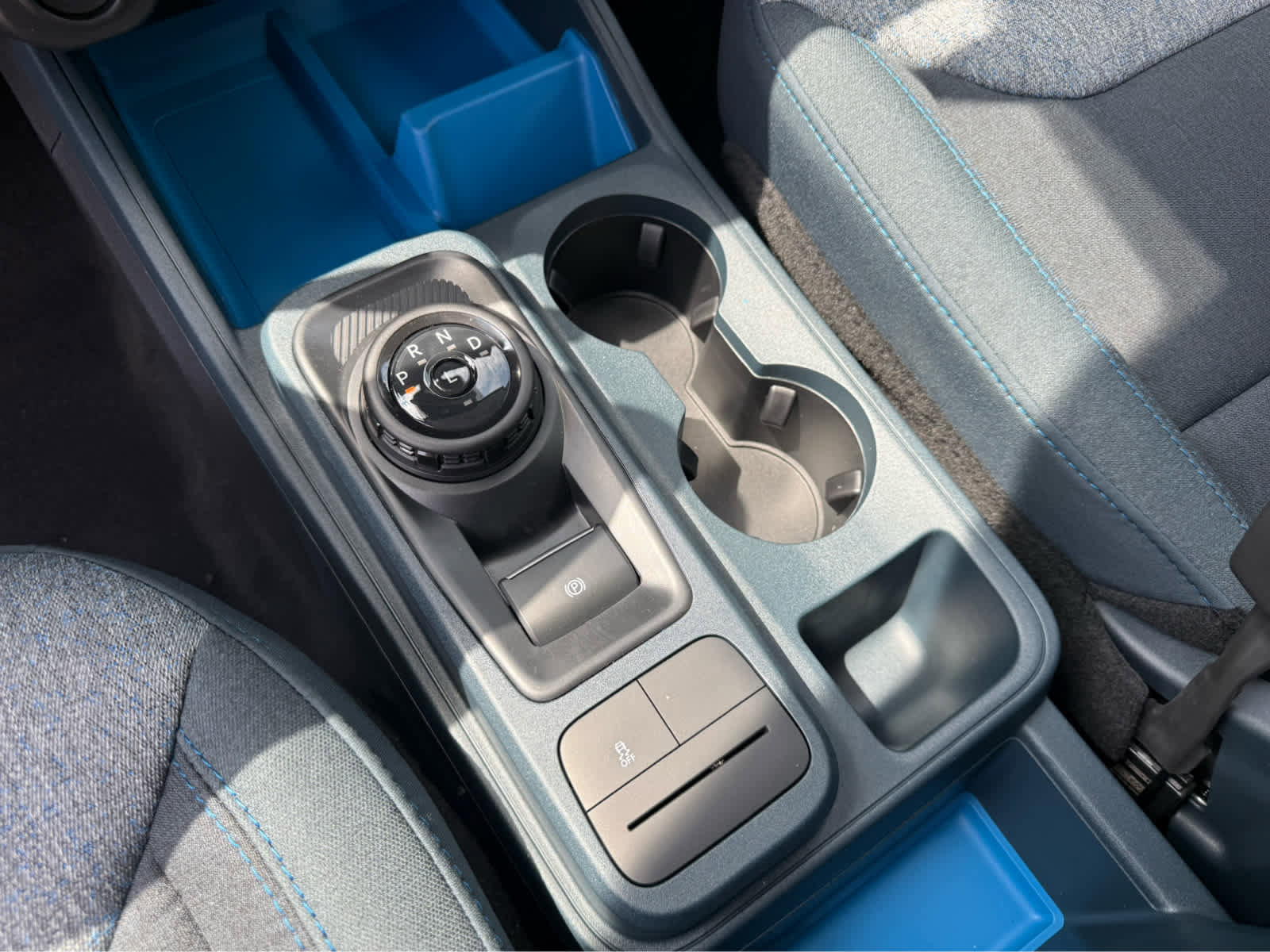 New 2025 Ford Maverick XLT w/ XLT Luxury Package image 16