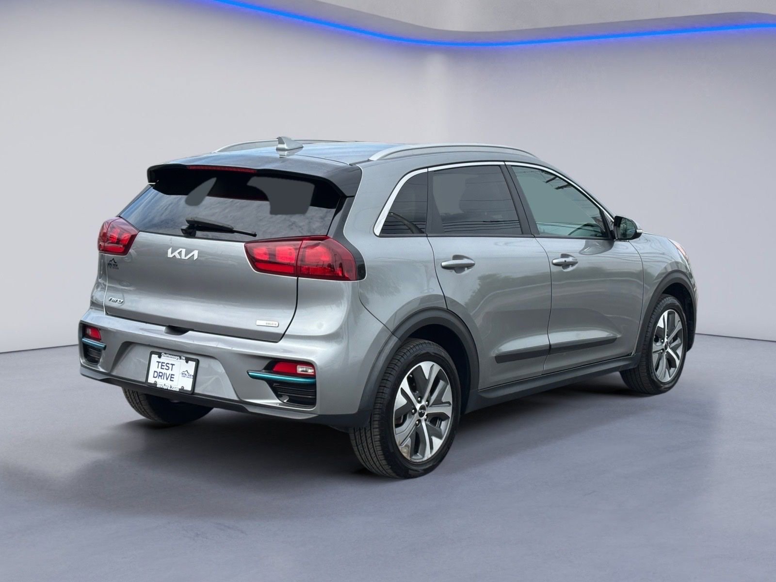Used 2022 Kia Niro EX w/ Cold Weather Package image 3