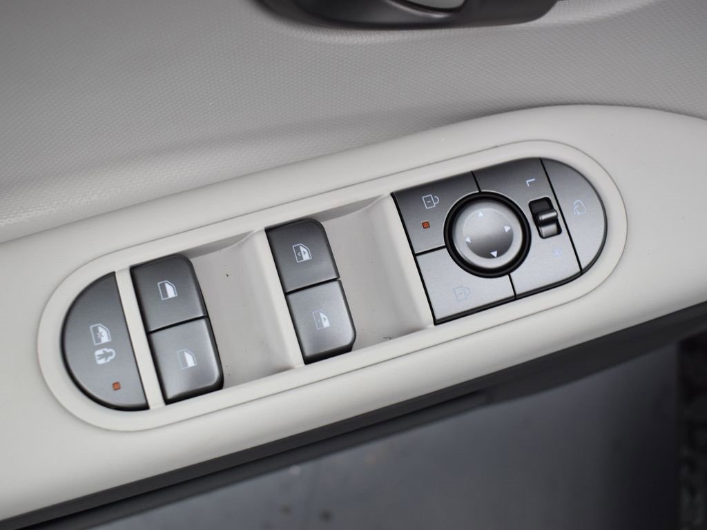 New 2025 Hyundai Ioniq 5 SEL image 11