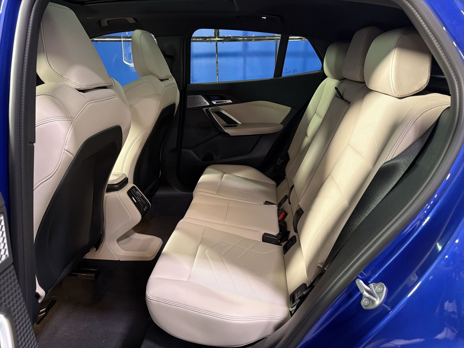 Used 2025 BMW X2 M35i w/ Premium Package AWD/4WD image 29