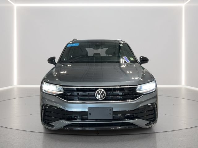 Certified 2024 Volkswagen Tiguan SE R-Line AWD/4WD image 9