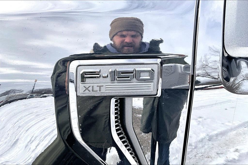 New 2025 Ford F150 XLT w/ Equipment Group 302A MID image 11