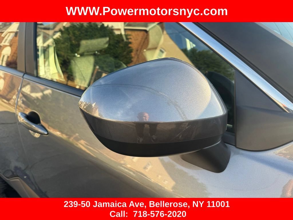 Used 2024 Nissan Rogue SV FWD image 14