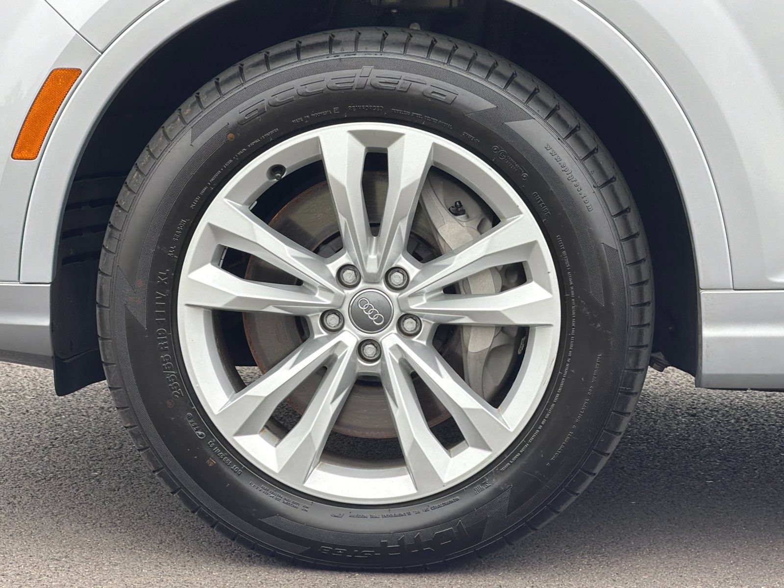 Used 2019 Audi Q7 3.0T Premium AWD/4WD image 32