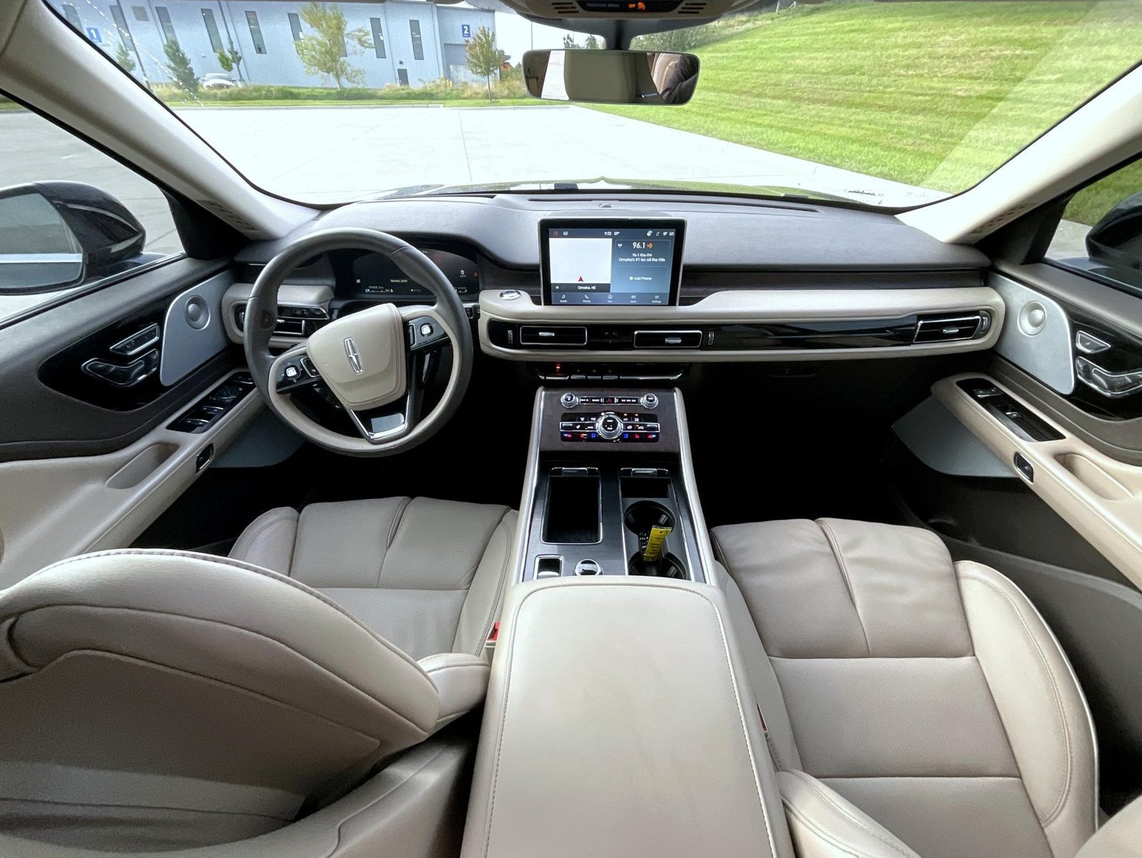 Certified 2022 Lincoln Aviator Reserve w/ Equipment Group 201A AWD/4WD image 15