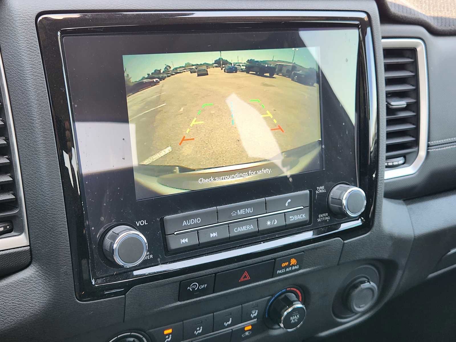 Used 2024 Nissan Frontier SV AWD/4WD image 18