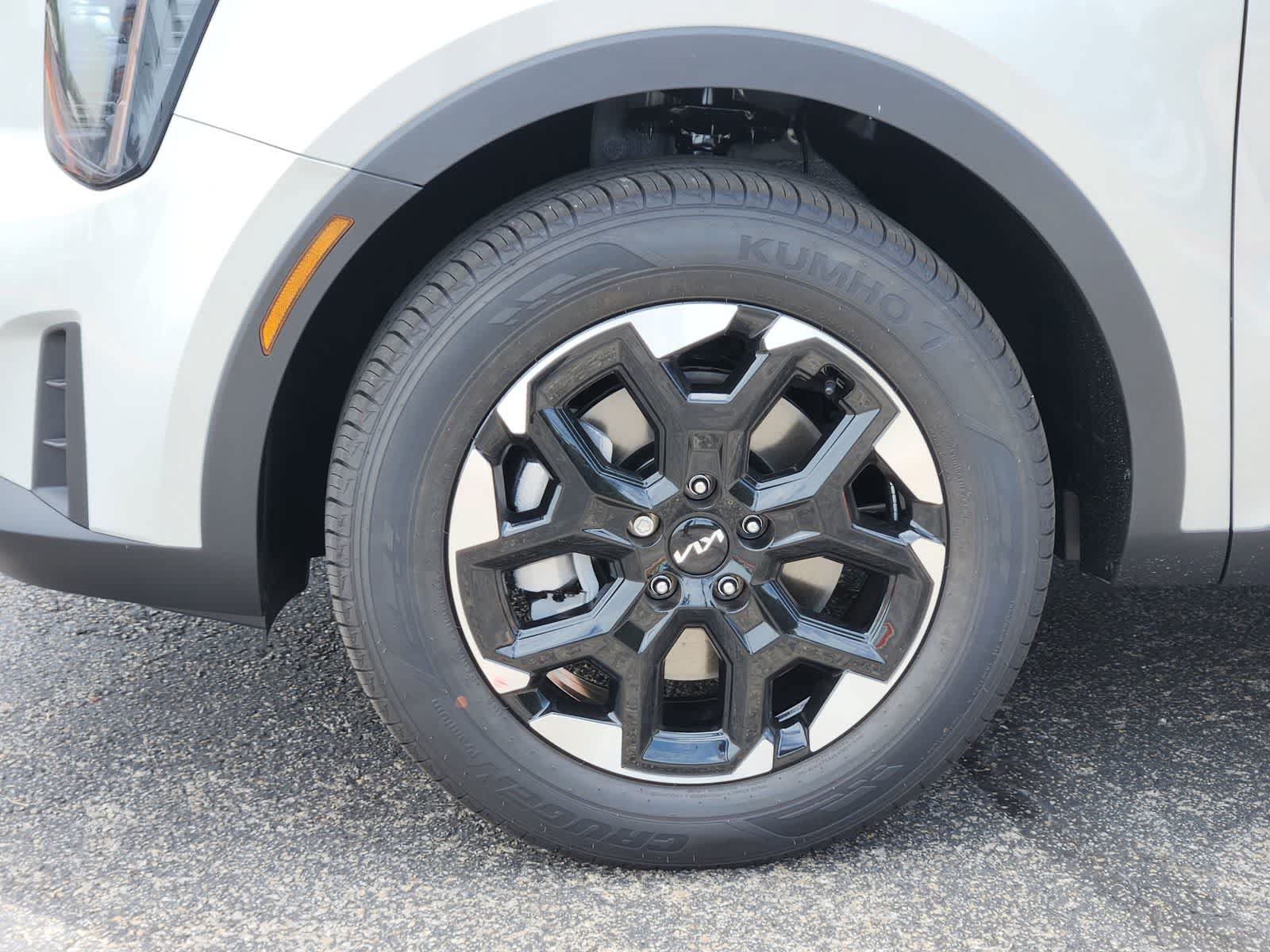 New 2026 Kia Sorento S FWD image 9