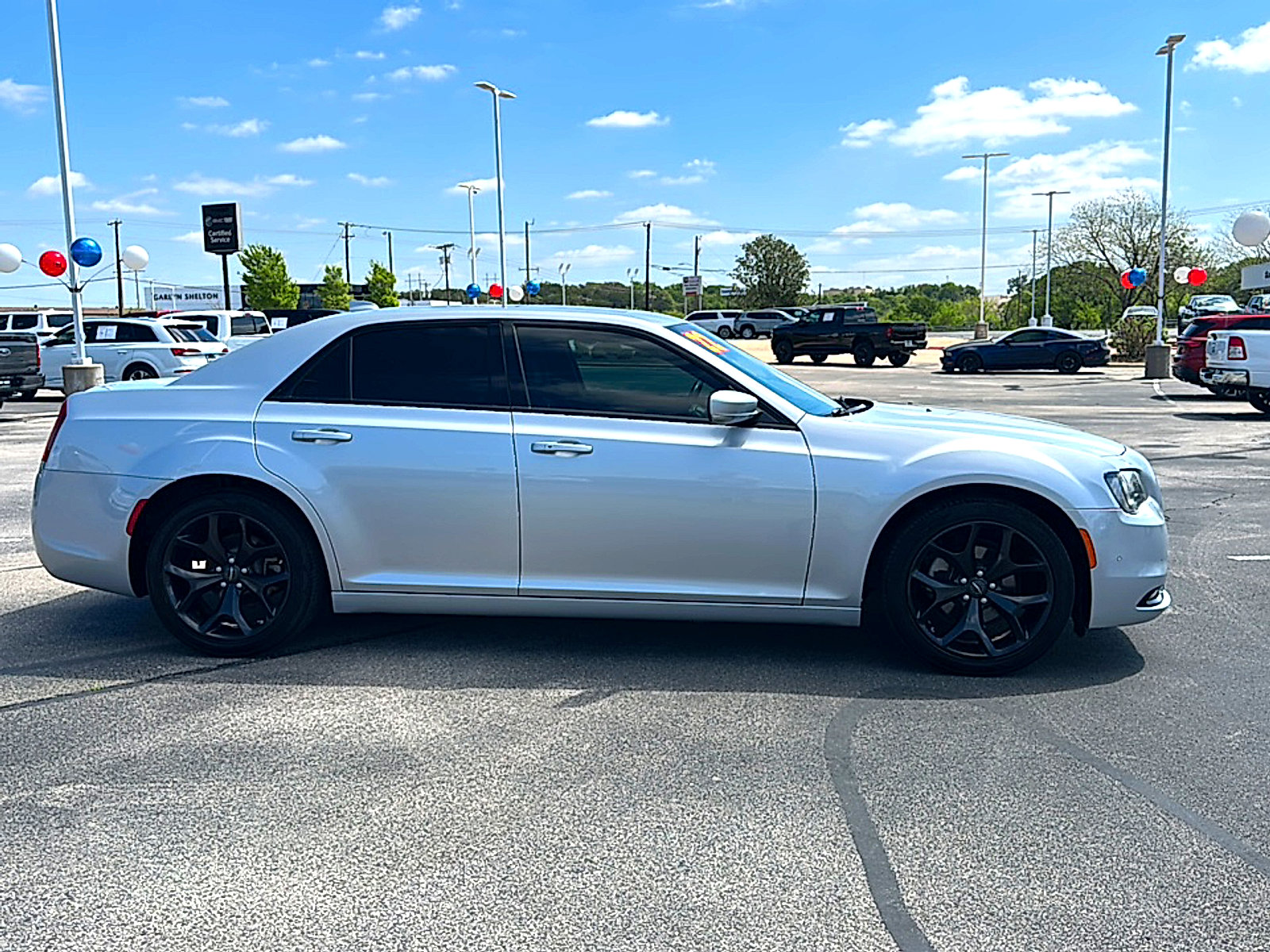 Used 2022 Chrysler 300 S image 9