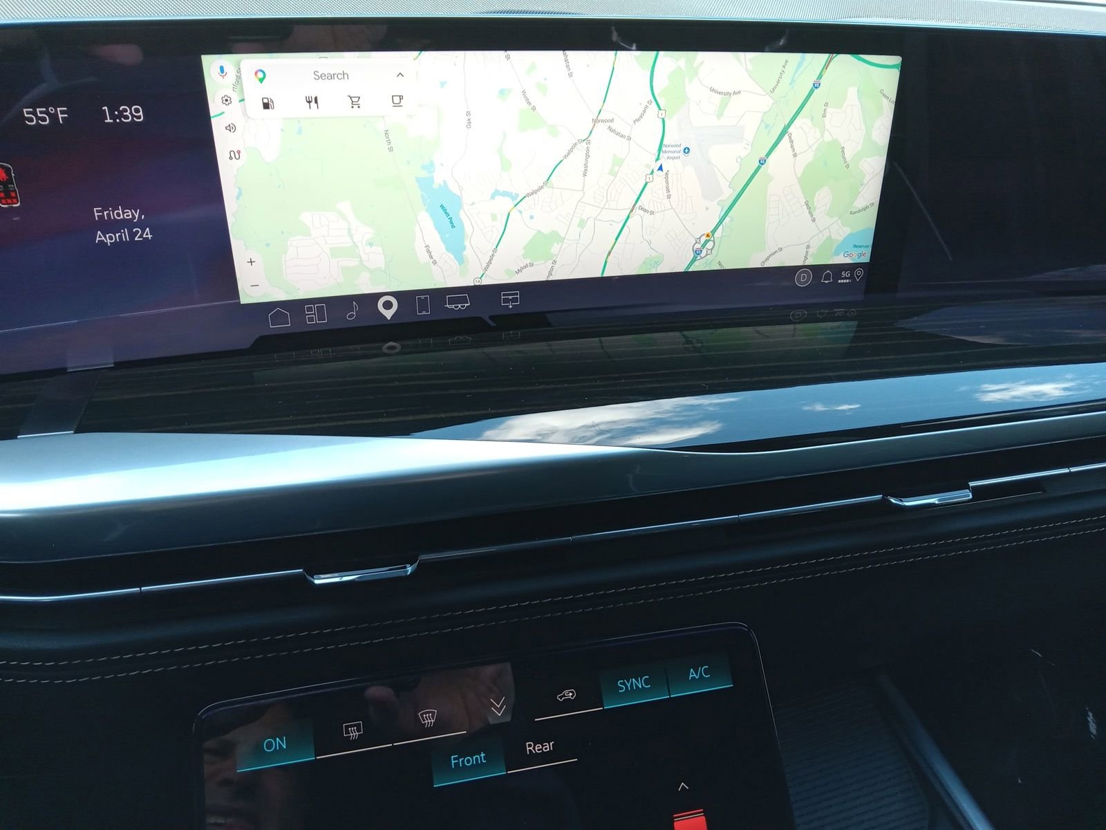 Used 2025 Cadillac Escalade Premium Luxury AWD/4WD image 16