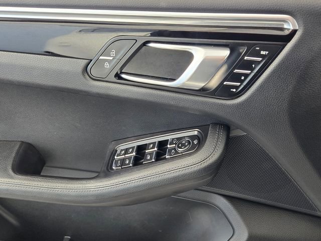 Used 2022 Porsche Macan S image 27
