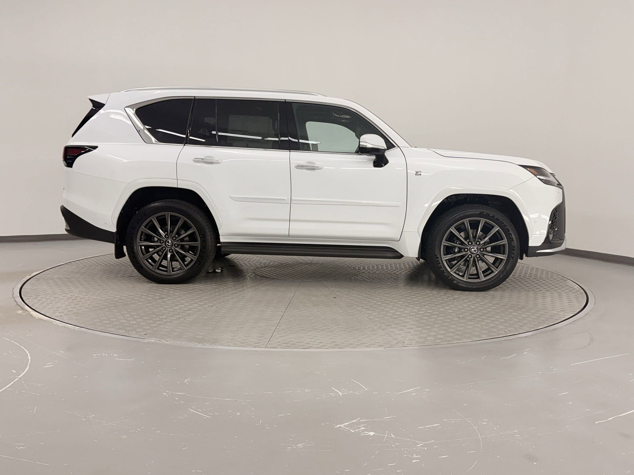 New 2025 Lexus LX 700h F Sport image 8