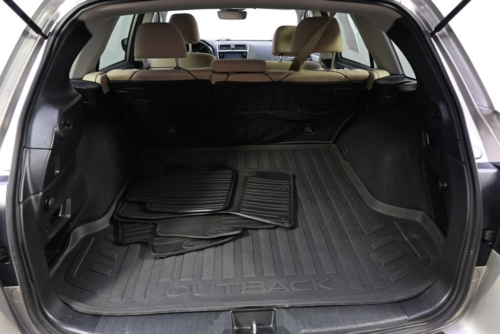 Used 2018 Subaru Outback 2.5i Premium image 19