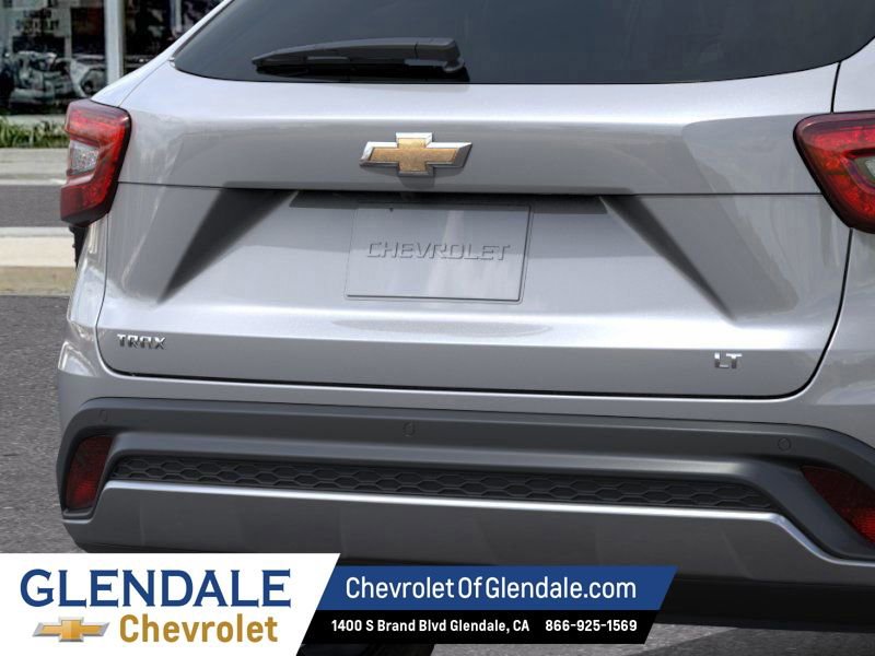 New 2026 Chevrolet Trax LT w/ Driver Confidence Package FWD image 14