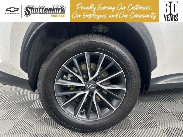 Used 2025 Lexus NX 250 FWD w/ Towing Package (2000 Lbs) image 10