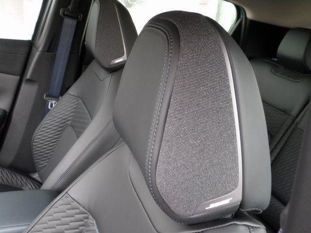 New 2026 Nissan Leaf Platinum+ w/ Cargo Package (Platinum+) image 17