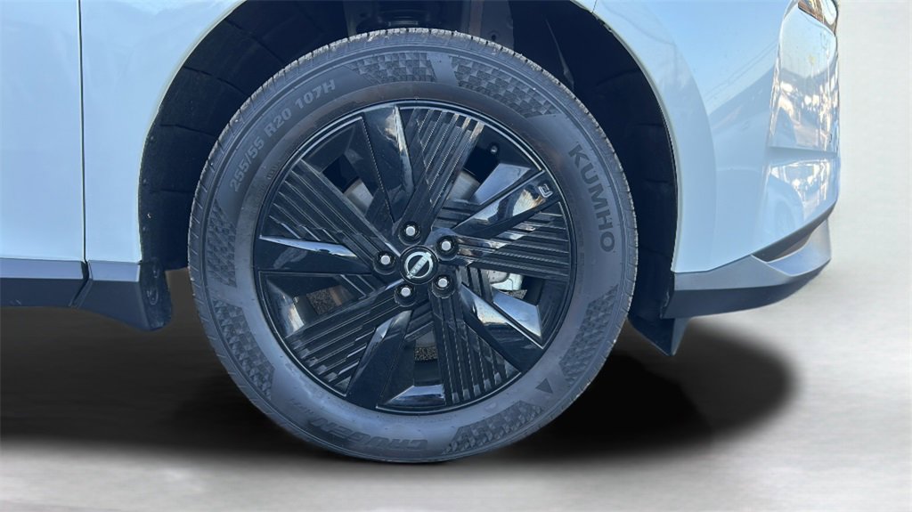 Used 2025 Nissan Murano SV image 31