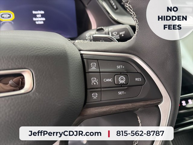 New 2026 Jeep Grand Cherokee Altitude AWD/4WD image 12