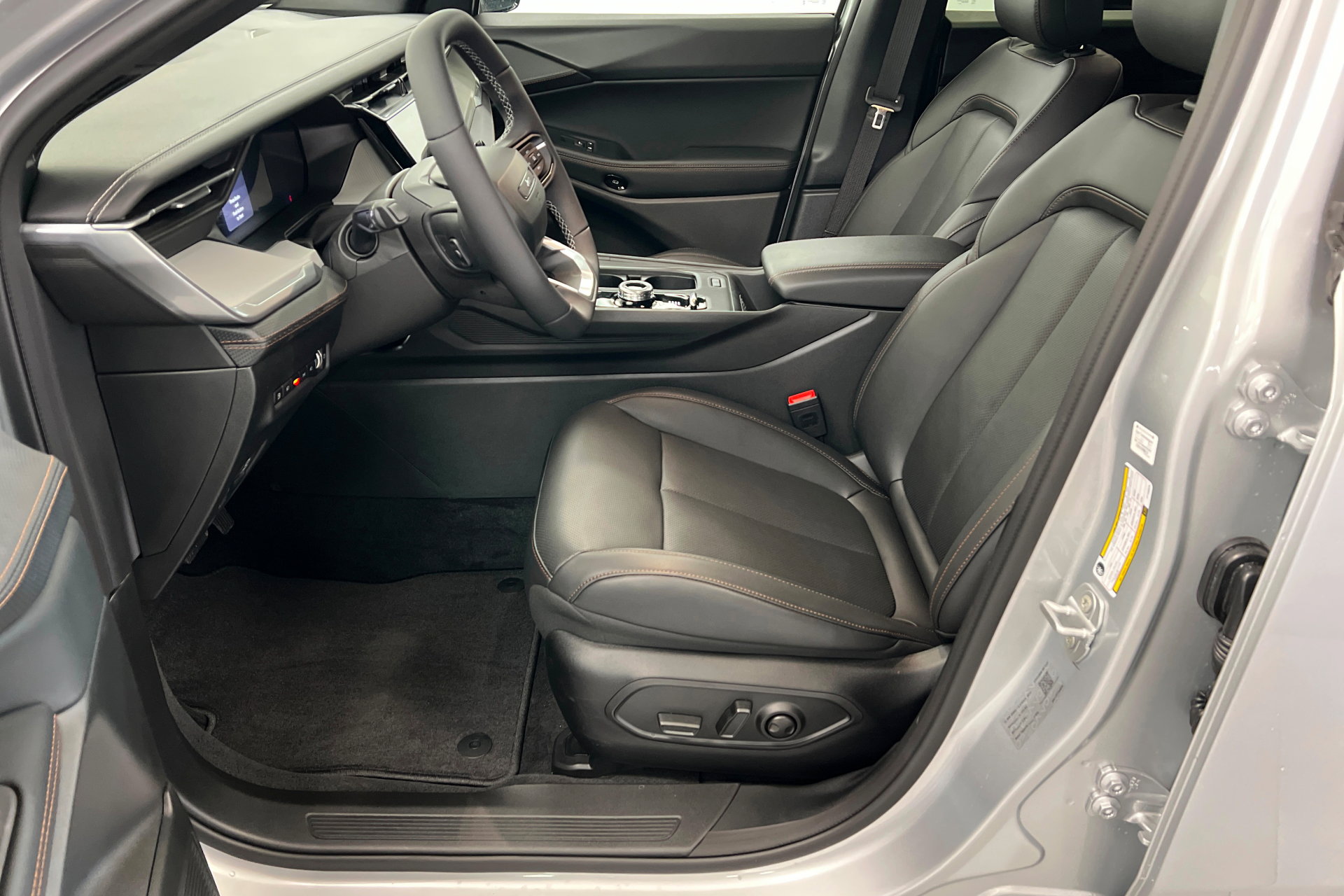 New 2026 Jeep Cherokee Limited image 17