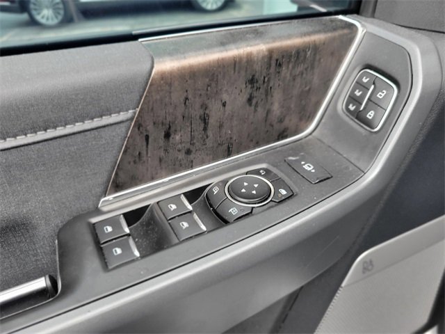 Used 2024 Ford F450 Lariat image 16