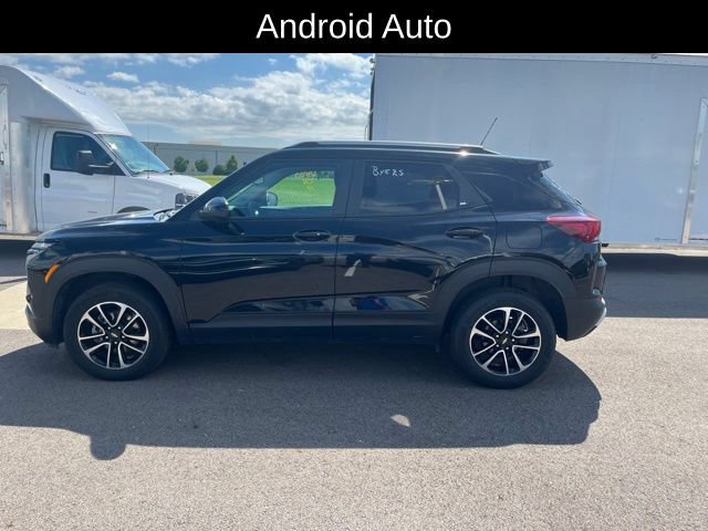 Used 2025 Chevrolet TrailBlazer LT AWD/4WD image 10