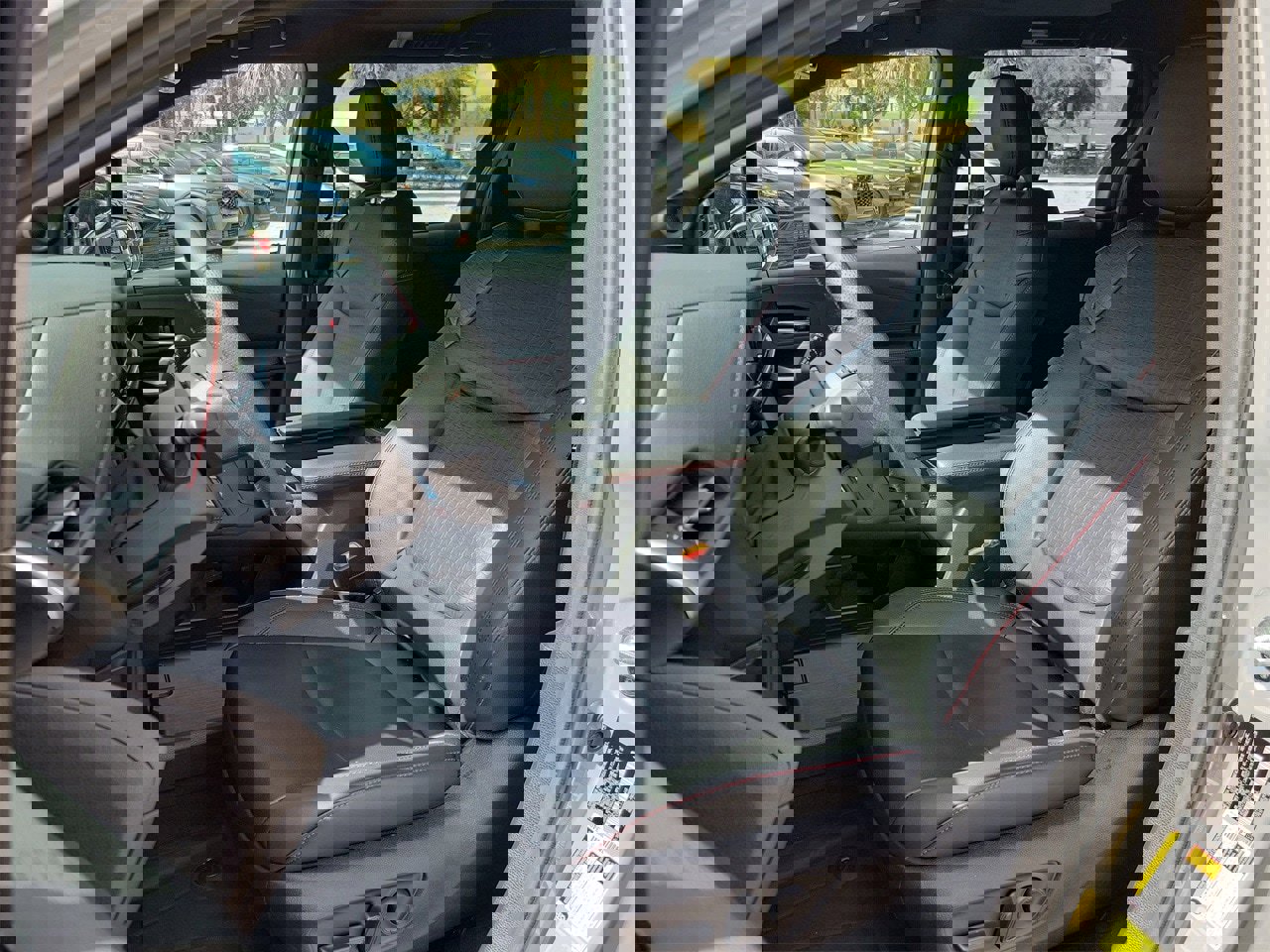 Used 2025 Toyota Sienna XSE w/ XSE Plus Package image 17