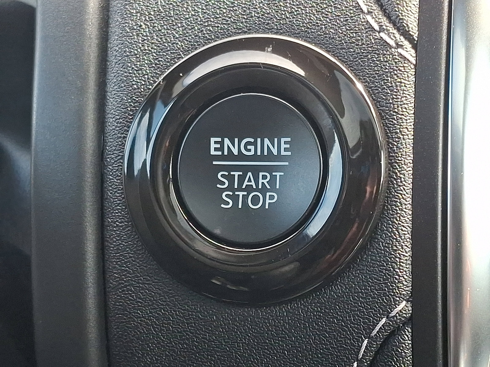 Used 2025 Ford Expedition Platinum w/ Stealth Appearance Package image 23