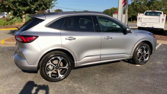 Used 2023 Ford Escape ST-Line Elite image 9