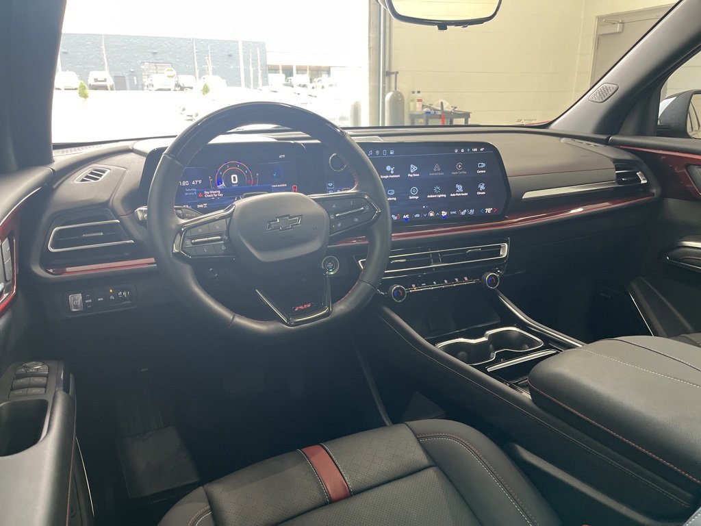 Used 2024 Chevrolet Traverse RS w/ LPO, Floor Liner Package image 12